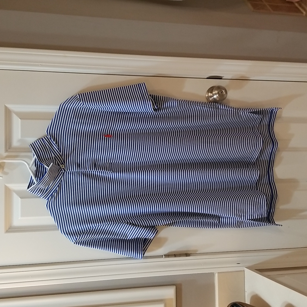 Polo performance polo. Size Large